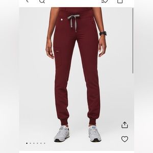 Figs Zamora Jogger Scrub Pants - Burgundy